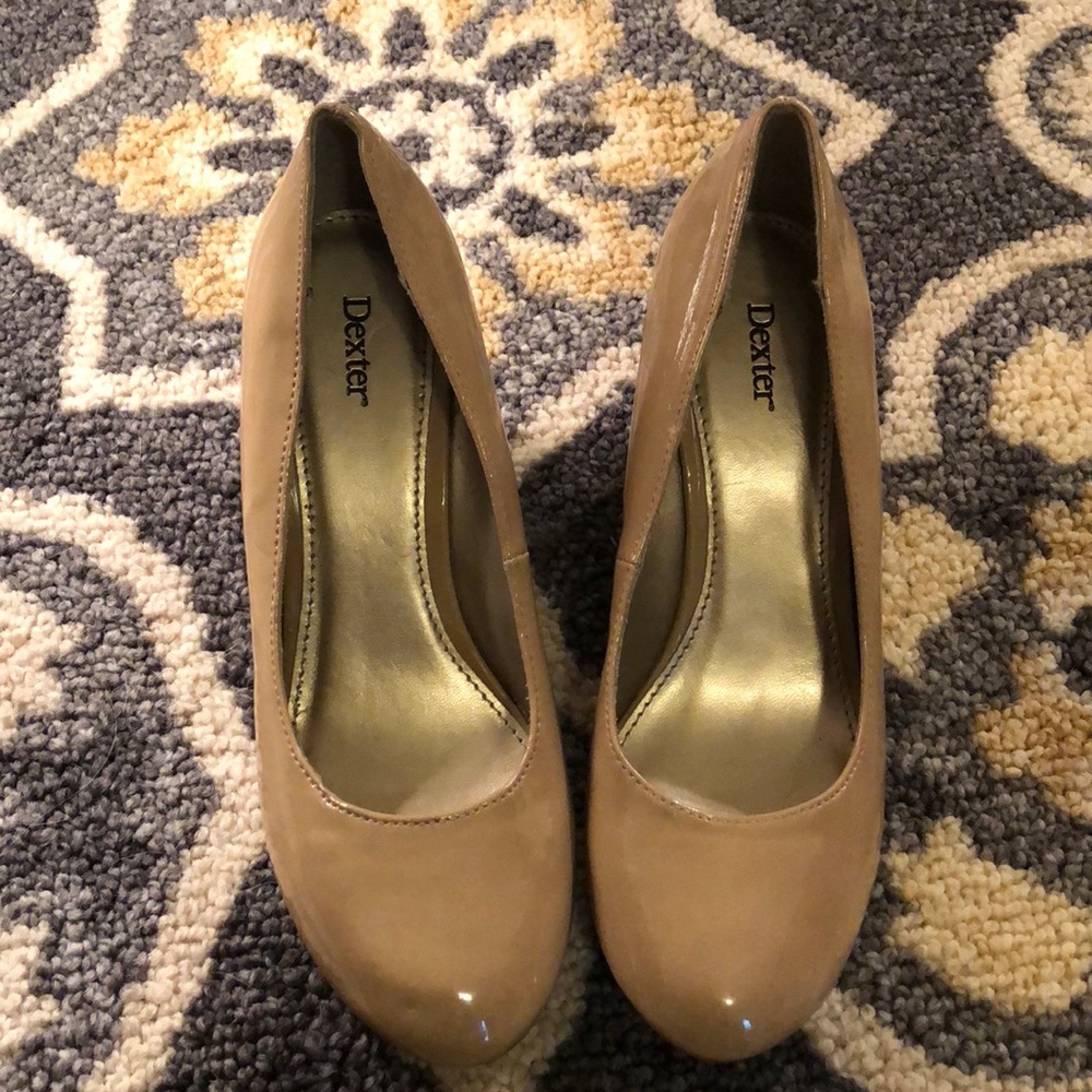 Nude Wedges